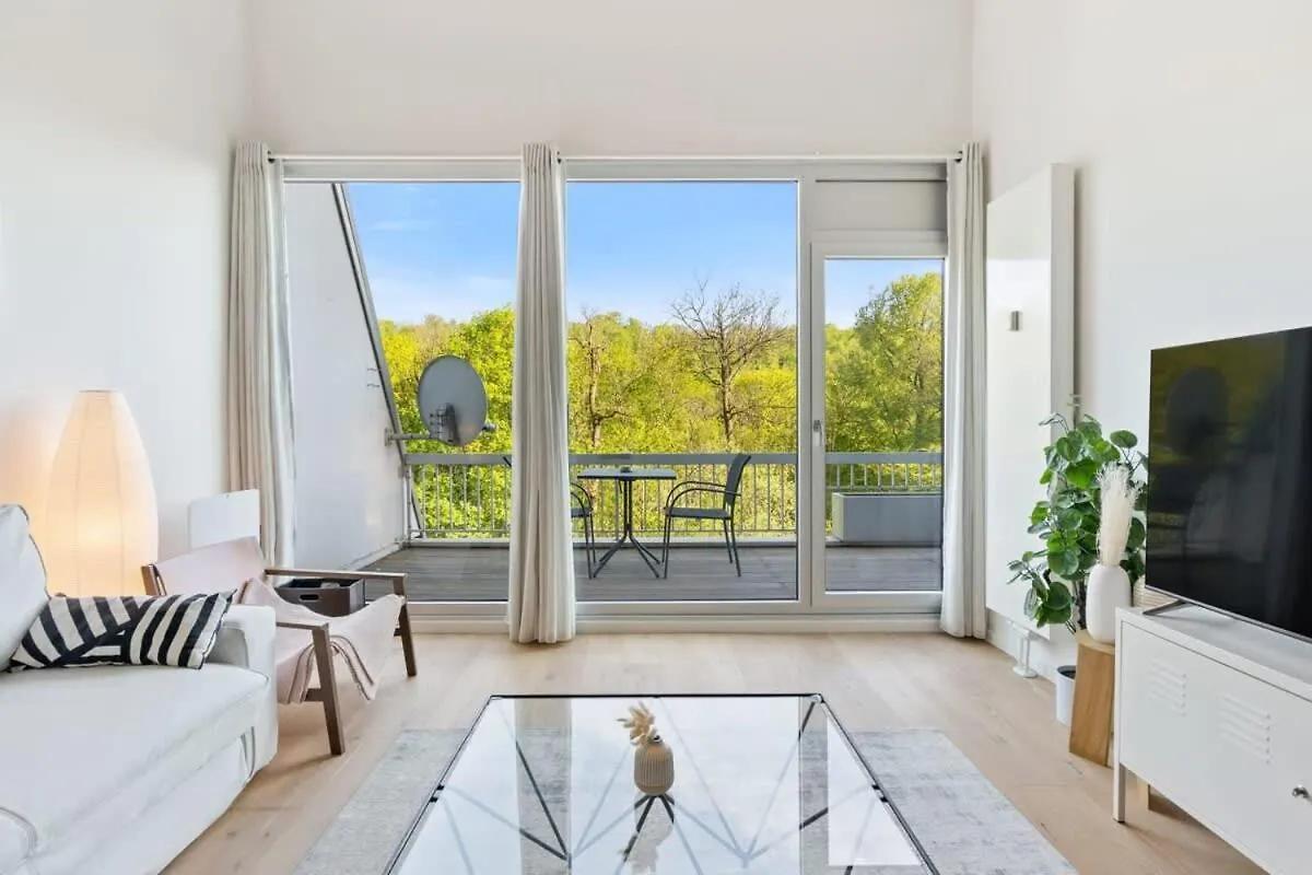 Ferienwohnung Elegant 1Br Apt, Balcony, Pool, Central Location Luxemburg