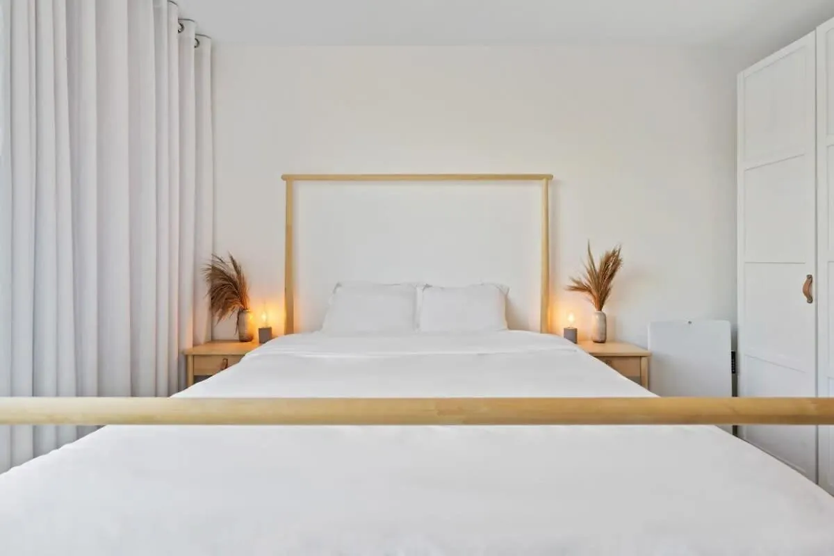 Apartment Ferienwohnung Elegant 1Br Apt, Balcony, Pool, Central Location Luxemburg Luxemburg
