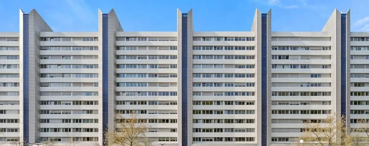 Ferienwohnung Elegant 1Br Apt, Balcony, Pool, Central Location Luxemburg Luxemburg