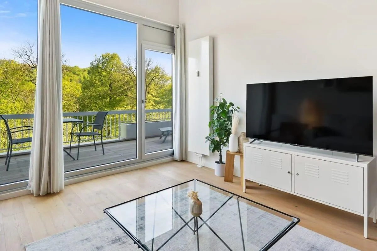 Ferienwohnung Elegant 1Br Apt, Balcony, Pool, Central Location Luxemburg Apartment