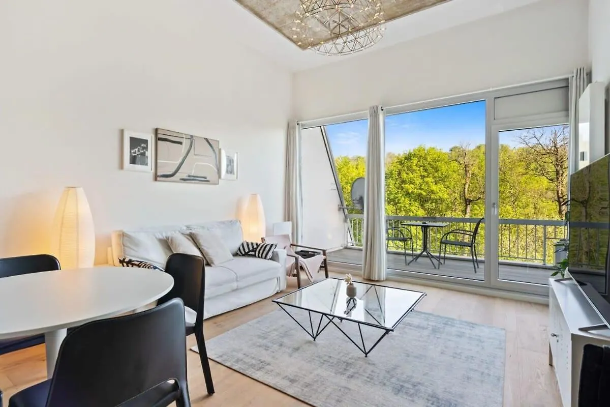 Elegant 1Br Apt, Balcony, Pool, Central Location Lägenhet Luxemburg Luxemburg