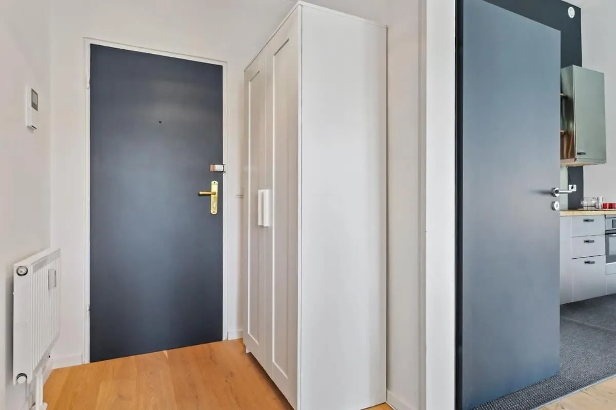 Elegant 1Br Apt, Balcony, Pool, Central Location Lägenhet Luxemburg