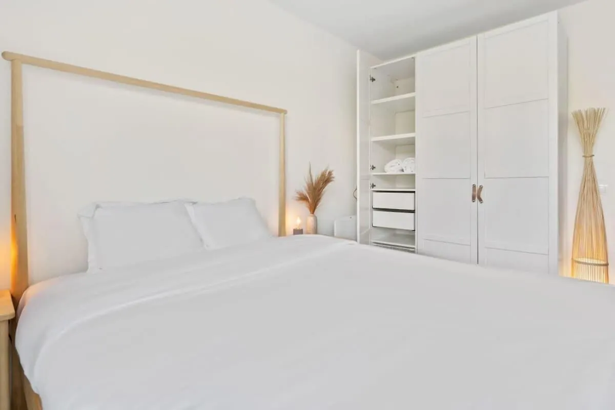 Elegant 1Br Apt, Balcony, Pool, Central Location Lägenhet Luxemburg